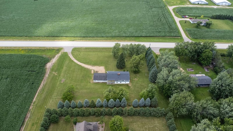 8508 Dairy Ave, Glencoe, MN 55336
