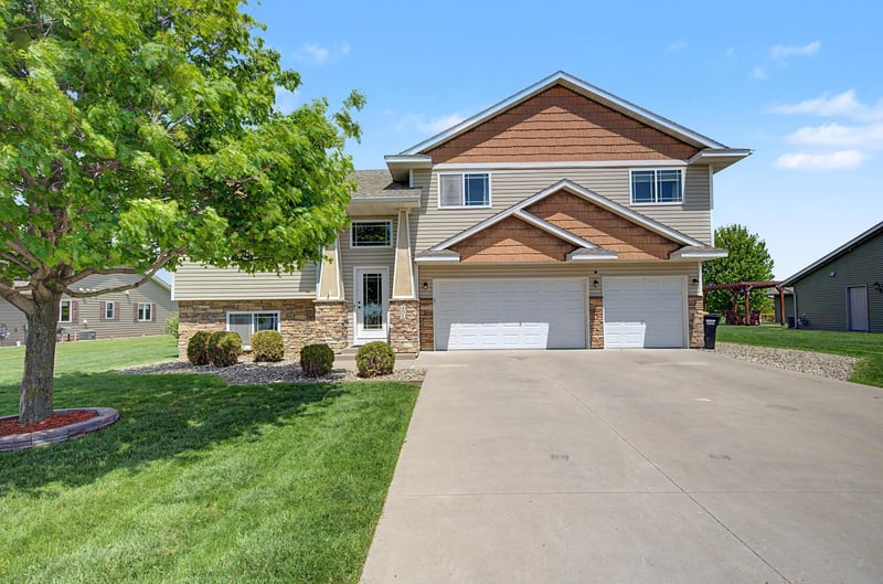 401 10th St SE, Freeport, MN 56331