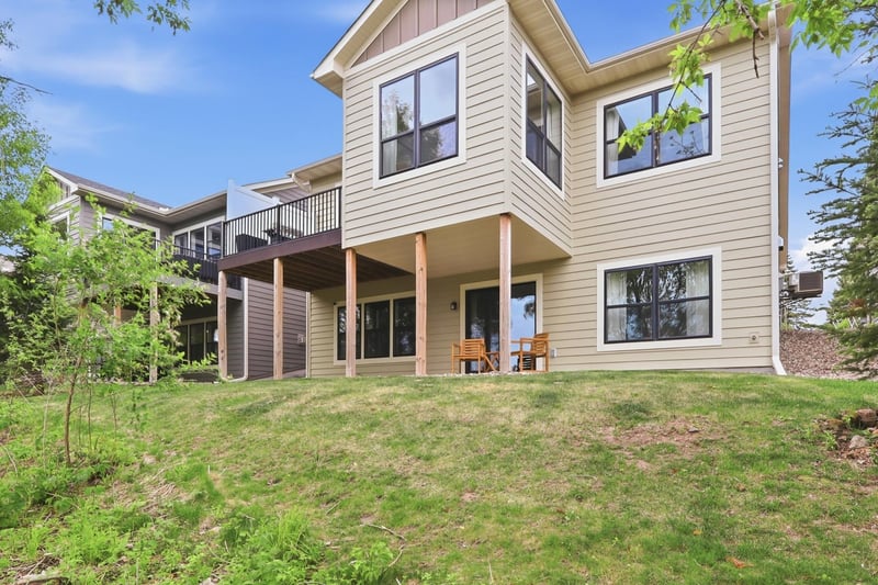 16383 Glory Ln, Eden Prairie, MN 55344