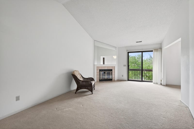 2638 Lake Court Dr #30, Mounds View, MN 55112
