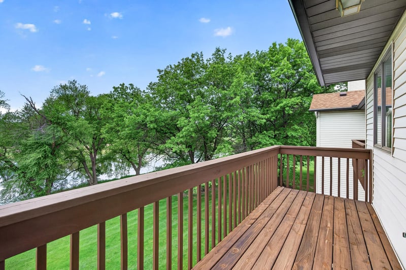 2638 Lake Court Dr #30, Mounds View, MN 55112