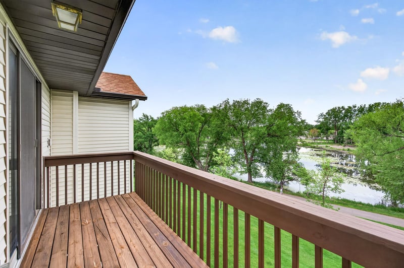 2638 Lake Court Dr #30, Mounds View, MN 55112