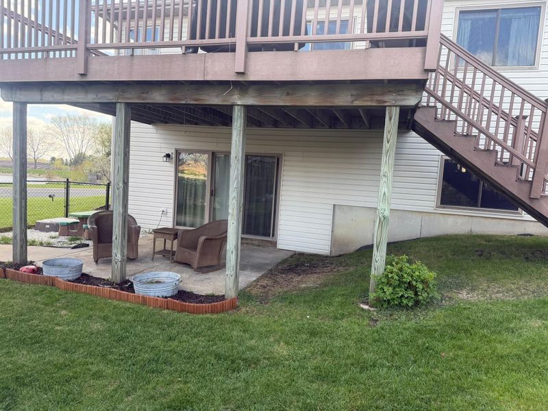 125 Sandstone Dr NW, Eyota, MN 55934