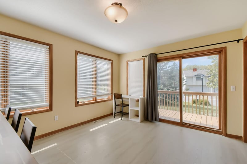 834 Wescott Sq, Eagan, MN 55123