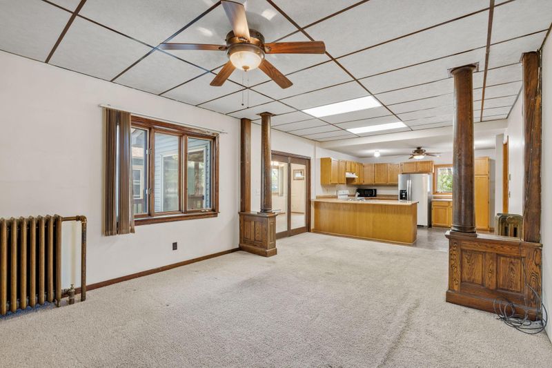 109 2nd Ave NE, Osseo, MN 55369