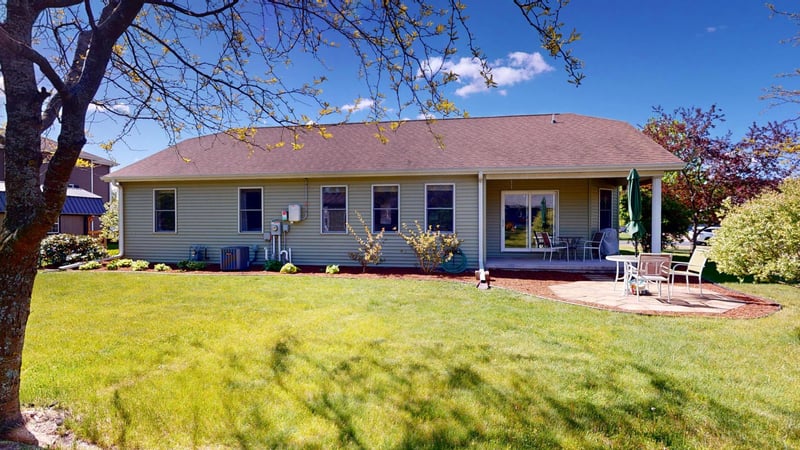 24328 Cardinal Ct, Trempealeau, WI 54661