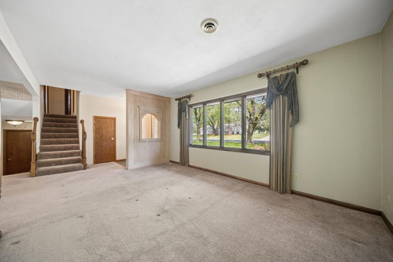 502 Columbus Ave S, New Prague, MN 56071