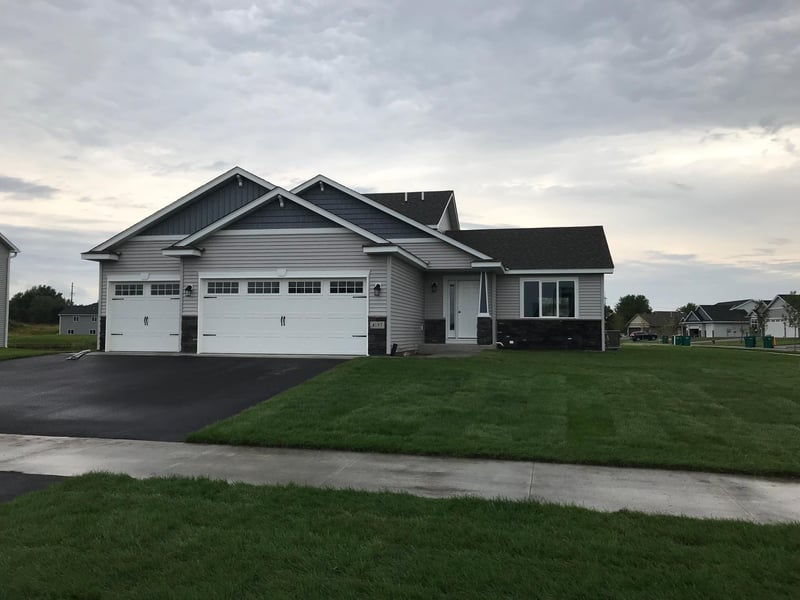 8237 Natures Edge Rd, Clear Lake, MN 55319