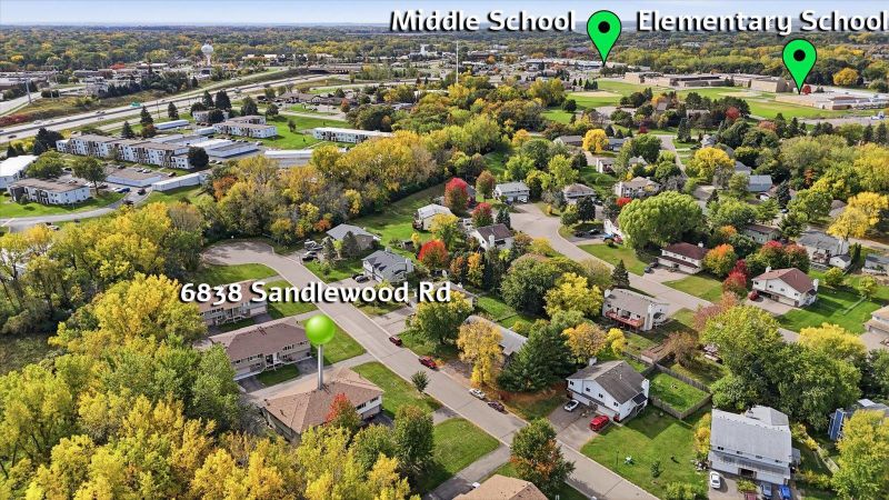 6838 Sandlewood Rd, Woodbury, MN 55125