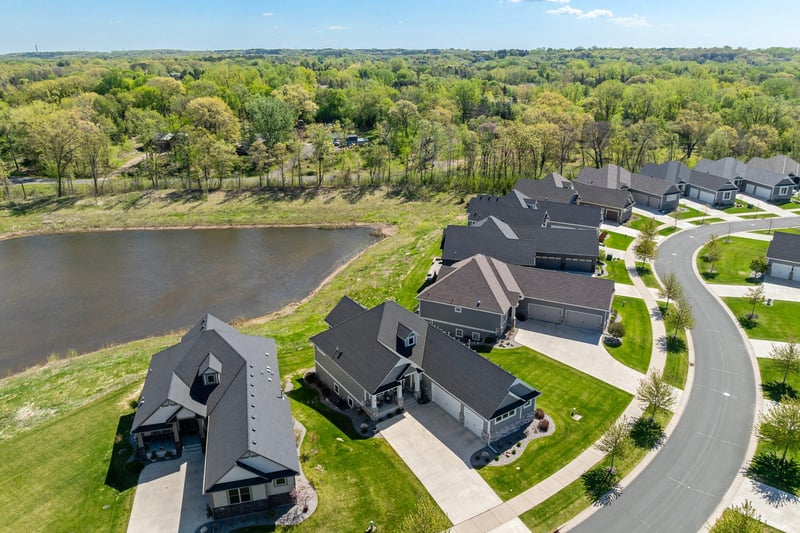 1945 Annika Dr N, Lake Elmo, MN 55042