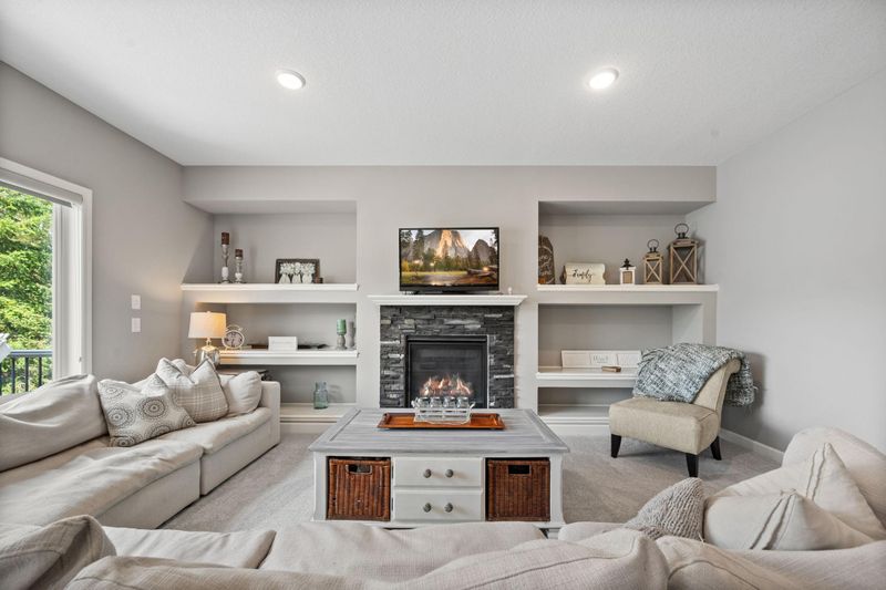 5281 E County Line Rd, White Bear Lake, MN 55110