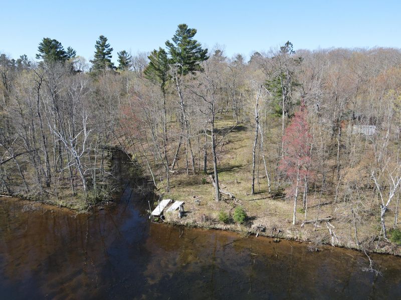 N4365 Red Oak Ln, Stone Lake, WI 54876