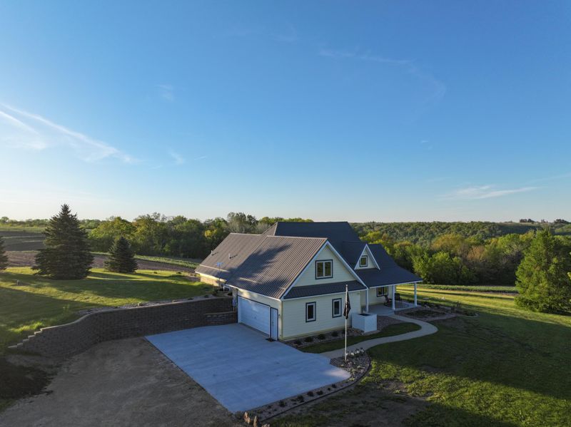 19807 Balentine Rd, Caledonia, MN 55921