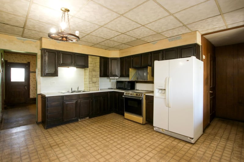 17242 Garden Ave, Lester Prairie, MN 55354
