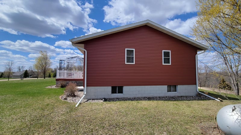 32475 Sawmill Rd, Erhard, MN 56534