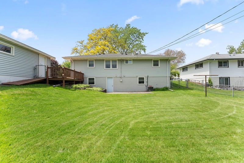 5812 Boone Ave N, New Hope, MN 55428