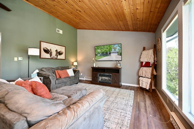 208 Alpine Rg, Wabasha, MN 55981