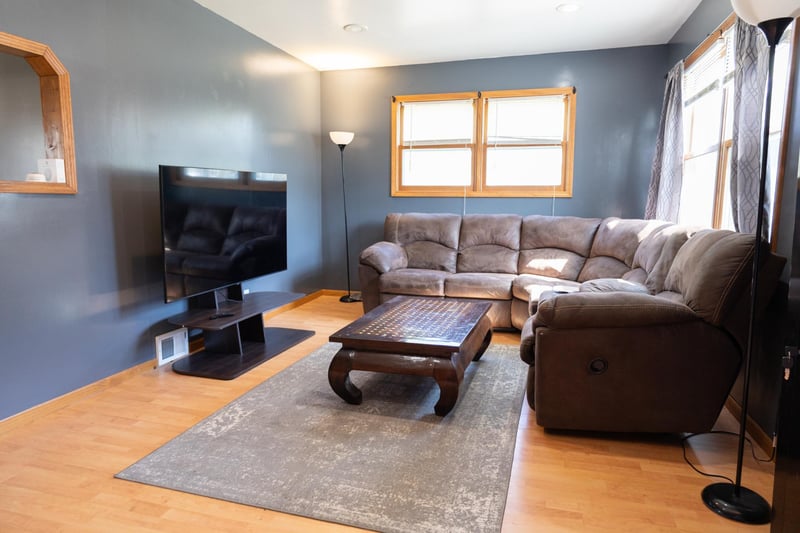 804 Redding Ave, Windom, MN 56101