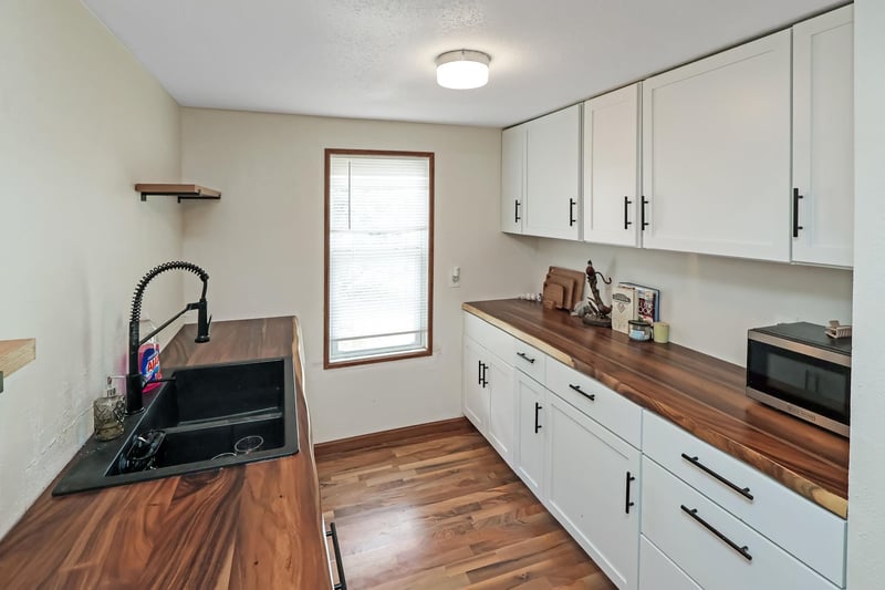 205 S Cedar St, Royalton, MN 56373