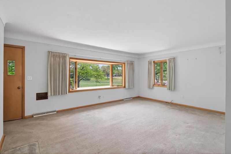 625 Jefferson St, Anoka, MN 55303