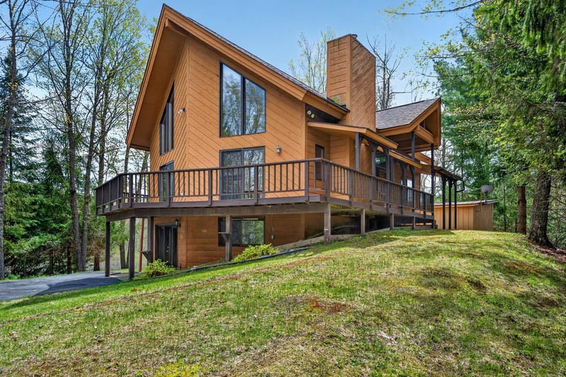 N576 Big Kegama Rd, Sarona, WI 54870
