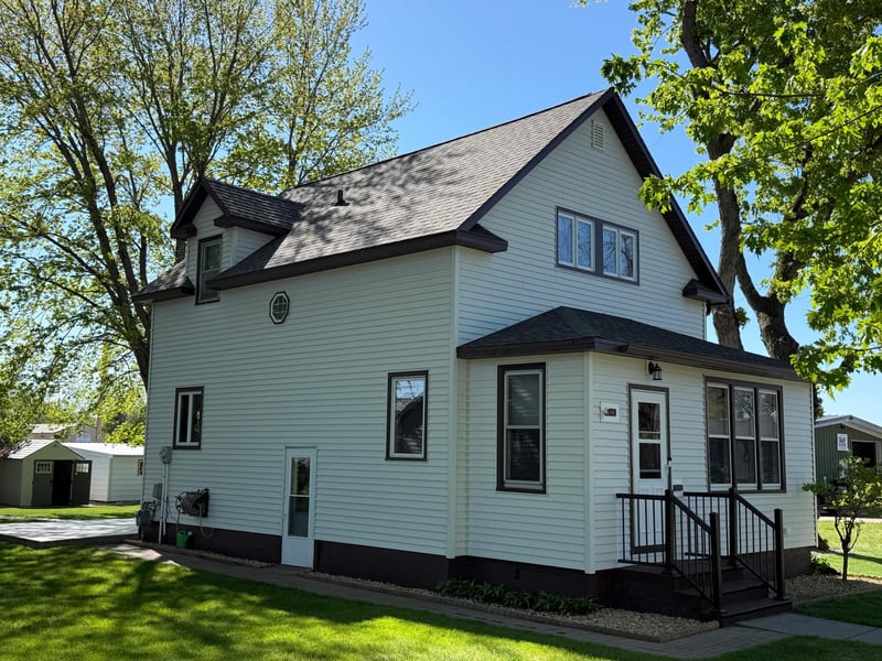 209 S Spring Ave, Springfield, MN 56087