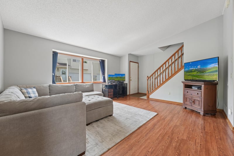 6 Oak Rd #B, Circle Pines, MN 55014