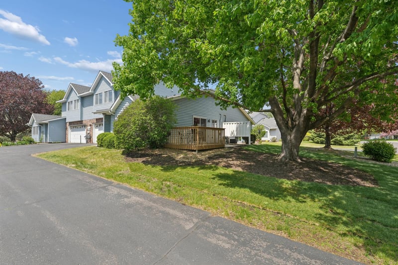 6 Oak Rd #B, Circle Pines, MN 55014