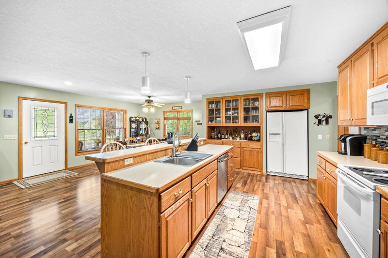 2920 97th Ct, Plato, MN 55370