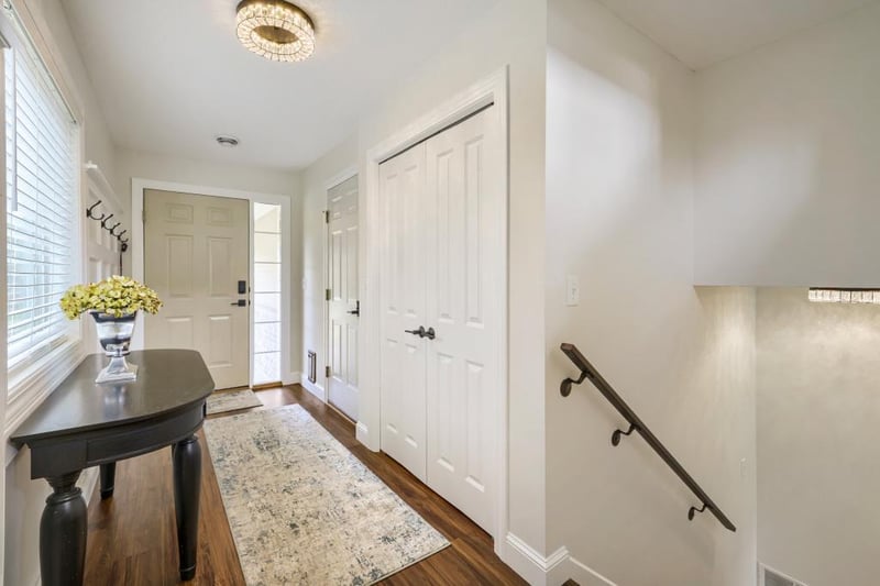 14340 Waterfall Ct NW, Prior Lake, MN 55372