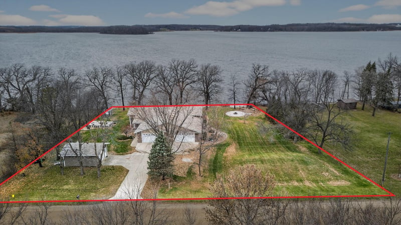 15494 Camp Winona Trl, Faribault, MN 55021