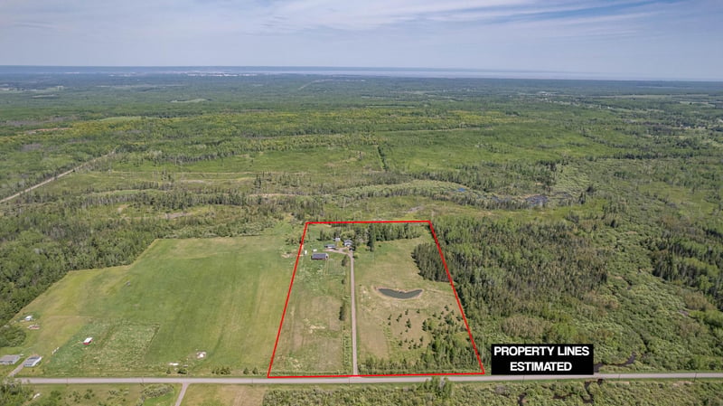 5767 E Neuman Rd, South Range, WI 54874