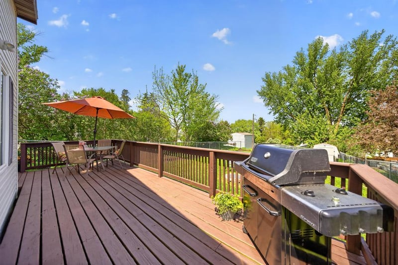 506 Park Ave, Goodhue, MN 55027