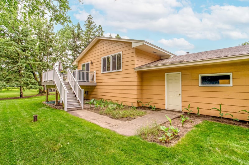 10640 Quebec Ave N, Brooklyn Park, MN 55445