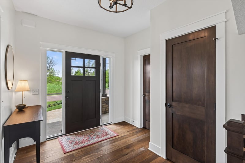 214 Cedar Lake Ct, New Prague, MN 56071
