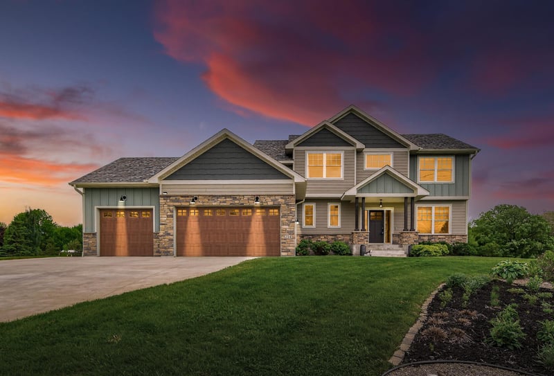 214 Cedar Lake Ct, New Prague, MN 56071