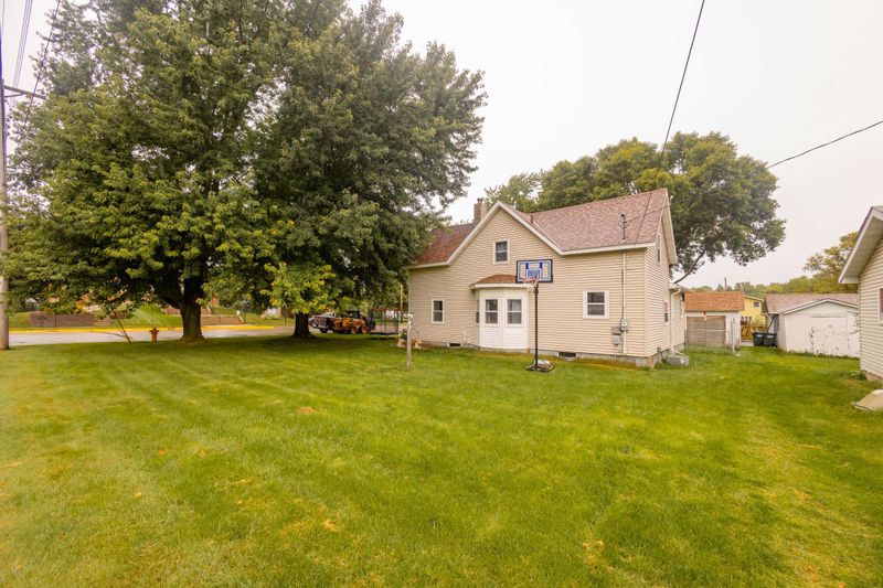 317 3rd Ave W, Osakis, MN 56360