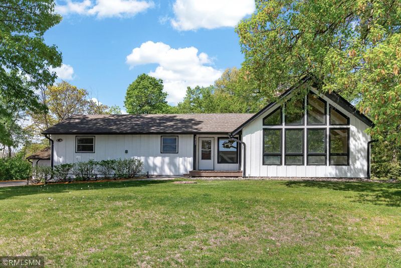 5931 Hobe Ln, White Bear Twp, MN 55110