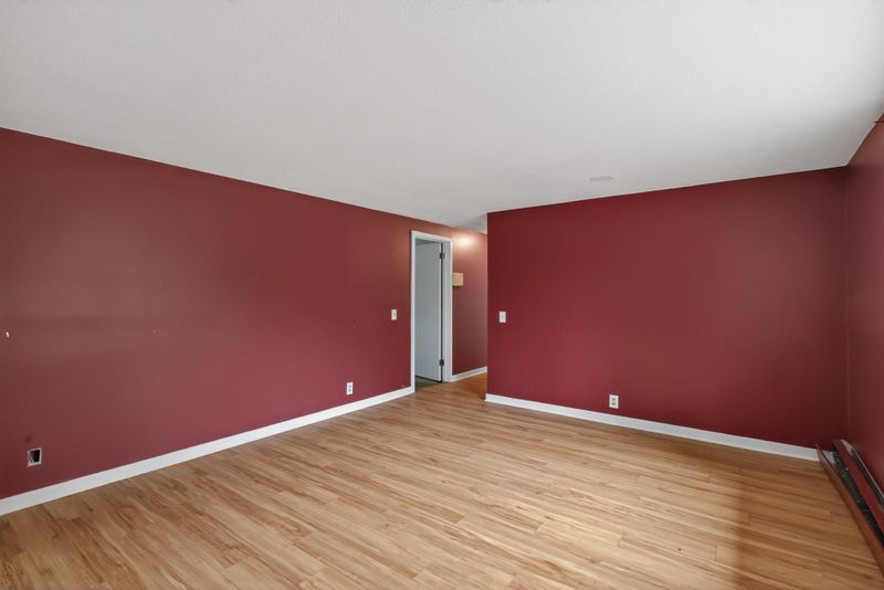 7856 Florida Cir N, Brooklyn Park, MN 55445