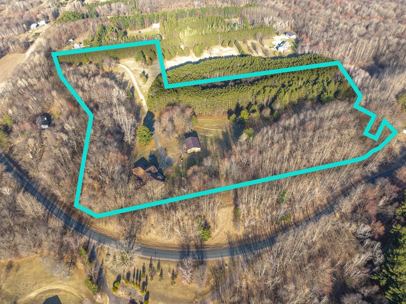 404 174th St, Amery, WI 54001