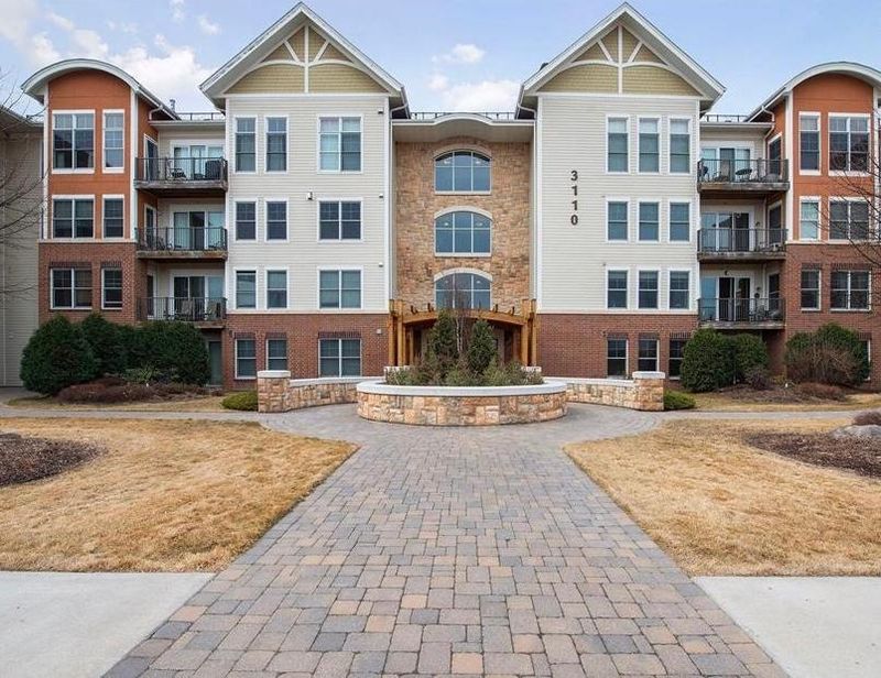 3110 N Chestnut St #112, Chaska, MN 55318