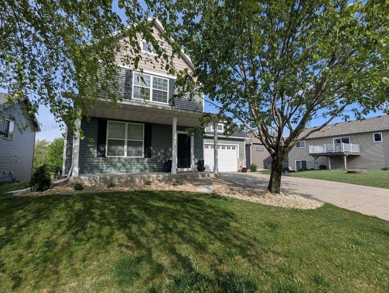 1411 Century Point Ln NE, Rochester, MN 55906