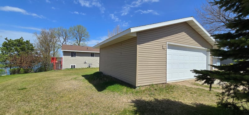 37155 S Little Mcdonald Dr, Perham, MN 56573