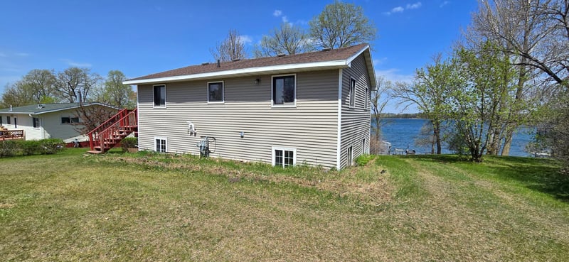 37155 S Little Mcdonald Dr, Perham, MN 56573