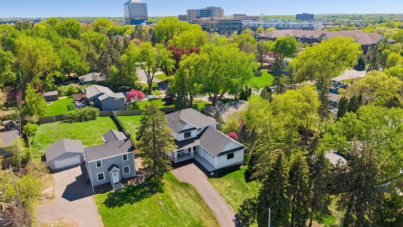 5319 Glenwood Ave, Golden Valley, MN 55422