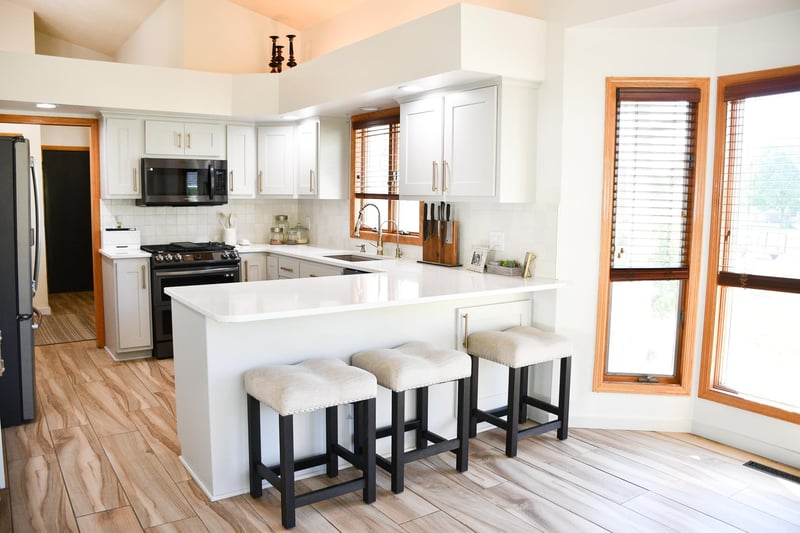 885 Briarwood Dr, Worthington, MN 56187