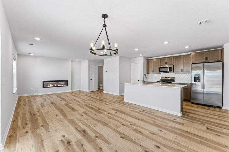 1224 Edge Cir, Jordan, MN 55352