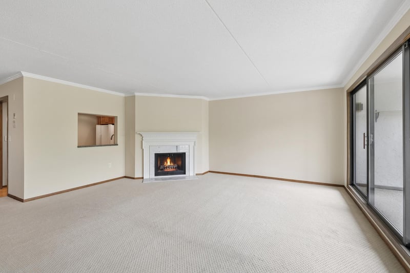 1077 Sibley Memorial Hw #504, Lilydale, MN 55118