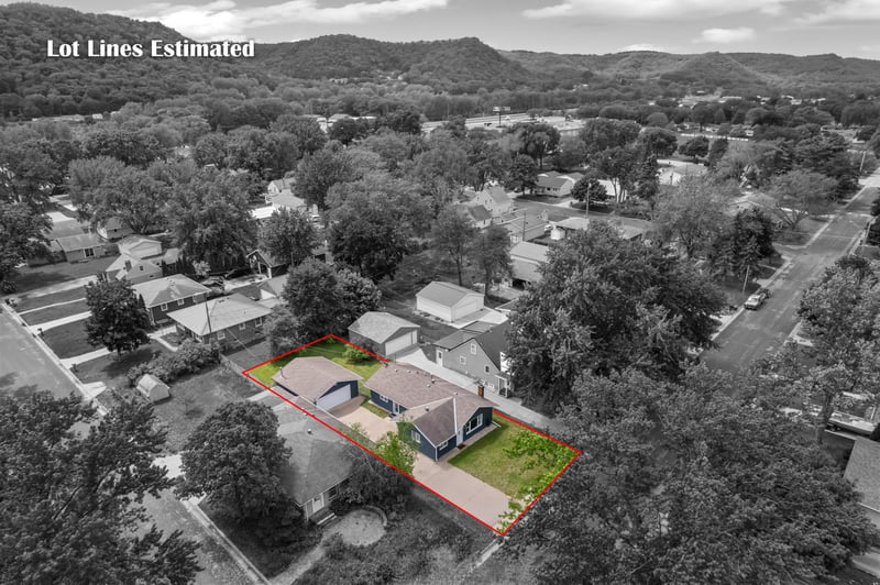 4155 W 8th St, Goodview, MN 55987