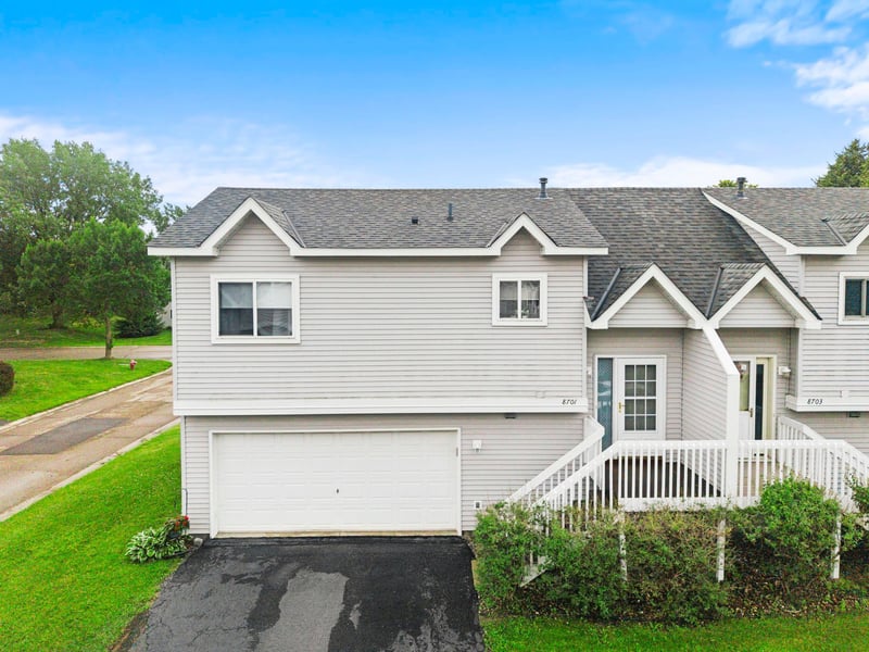 8701 Glasgow Ln, Saint Bonifacius, MN 55375